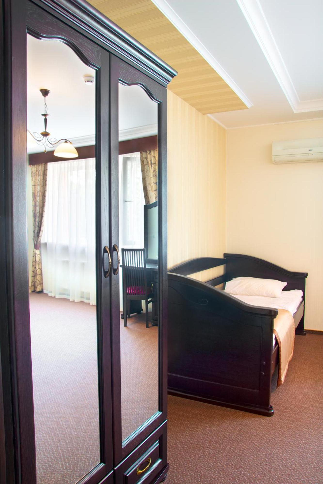 Sherwood Hotel Долгомостиска Номер фото